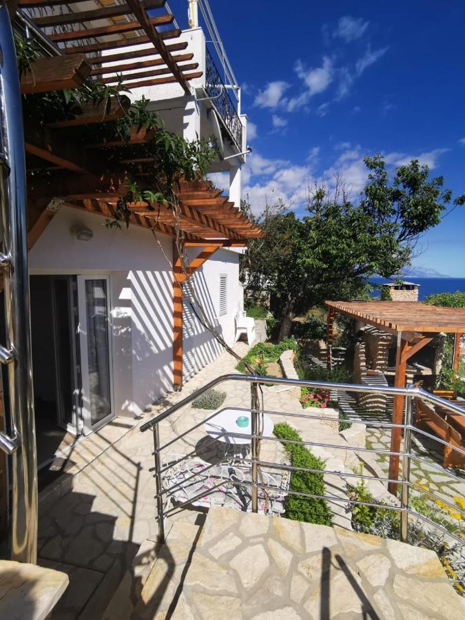 Apartments By The Sea Mimice, Omis - 14230 Luaran gambar