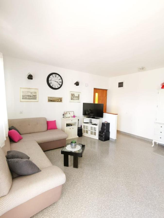 Apartments By The Sea Mimice, Omis - 14230 Luaran gambar