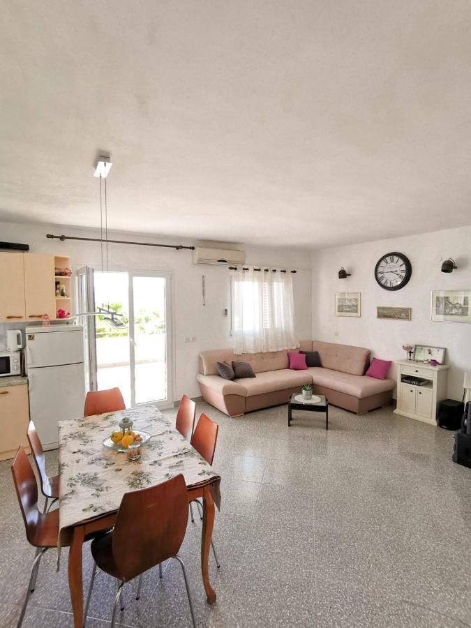 Apartments By The Sea Mimice, Omis - 14230 Luaran gambar