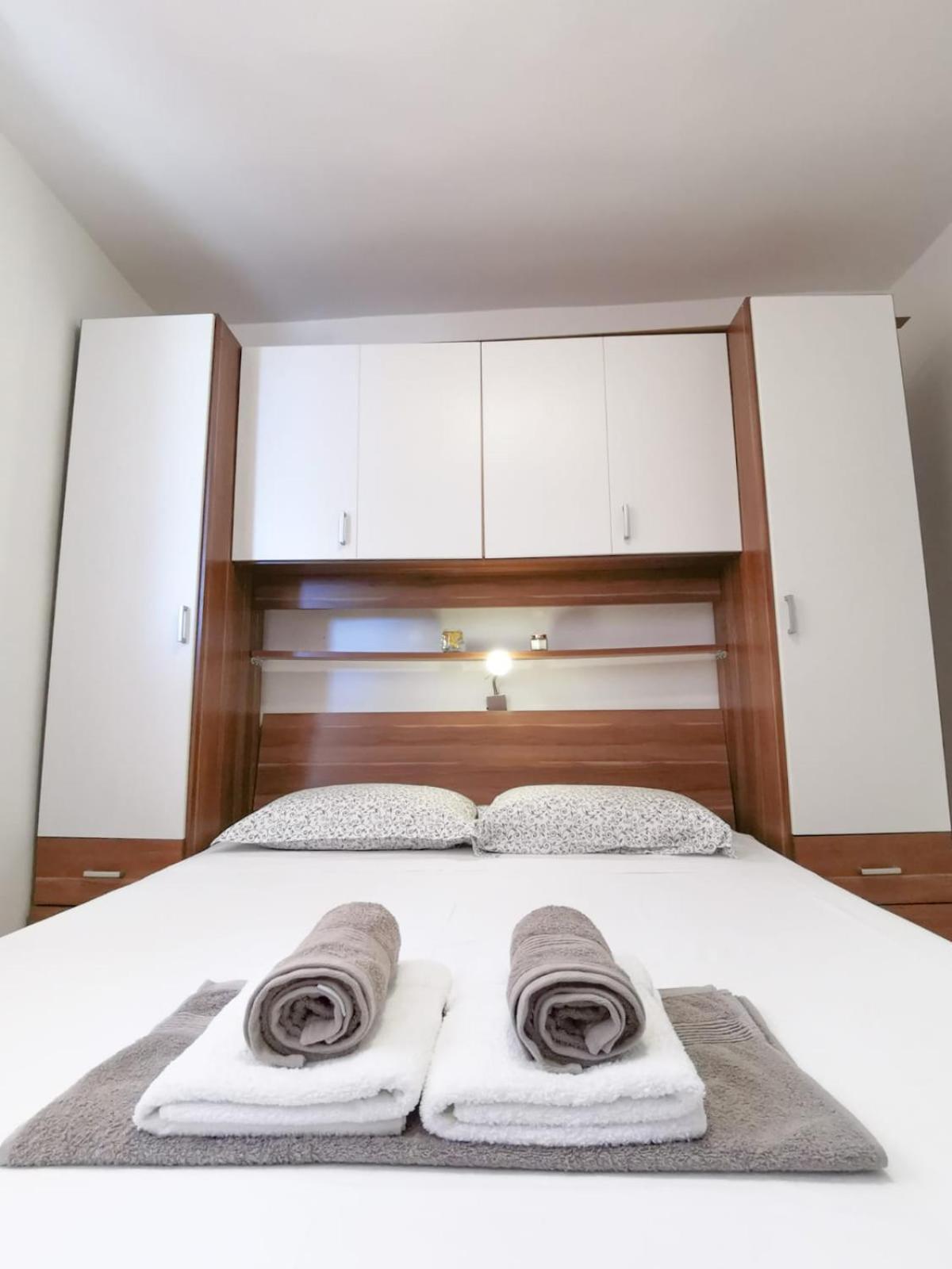 Apartments By The Sea Mimice, Omis - 14230 Bilik gambar